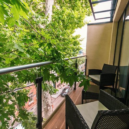 טביליסי Hotel Adora מראה חיצוני תמונה