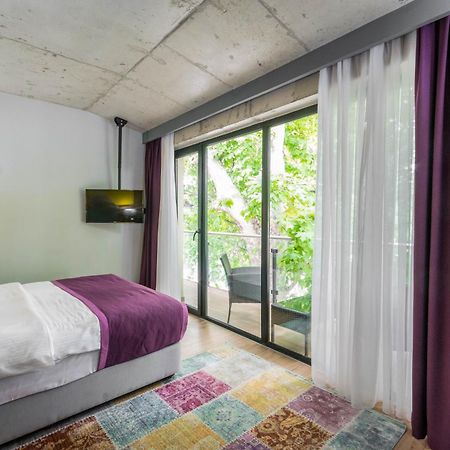 טביליסי Hotel Adora מראה חיצוני תמונה