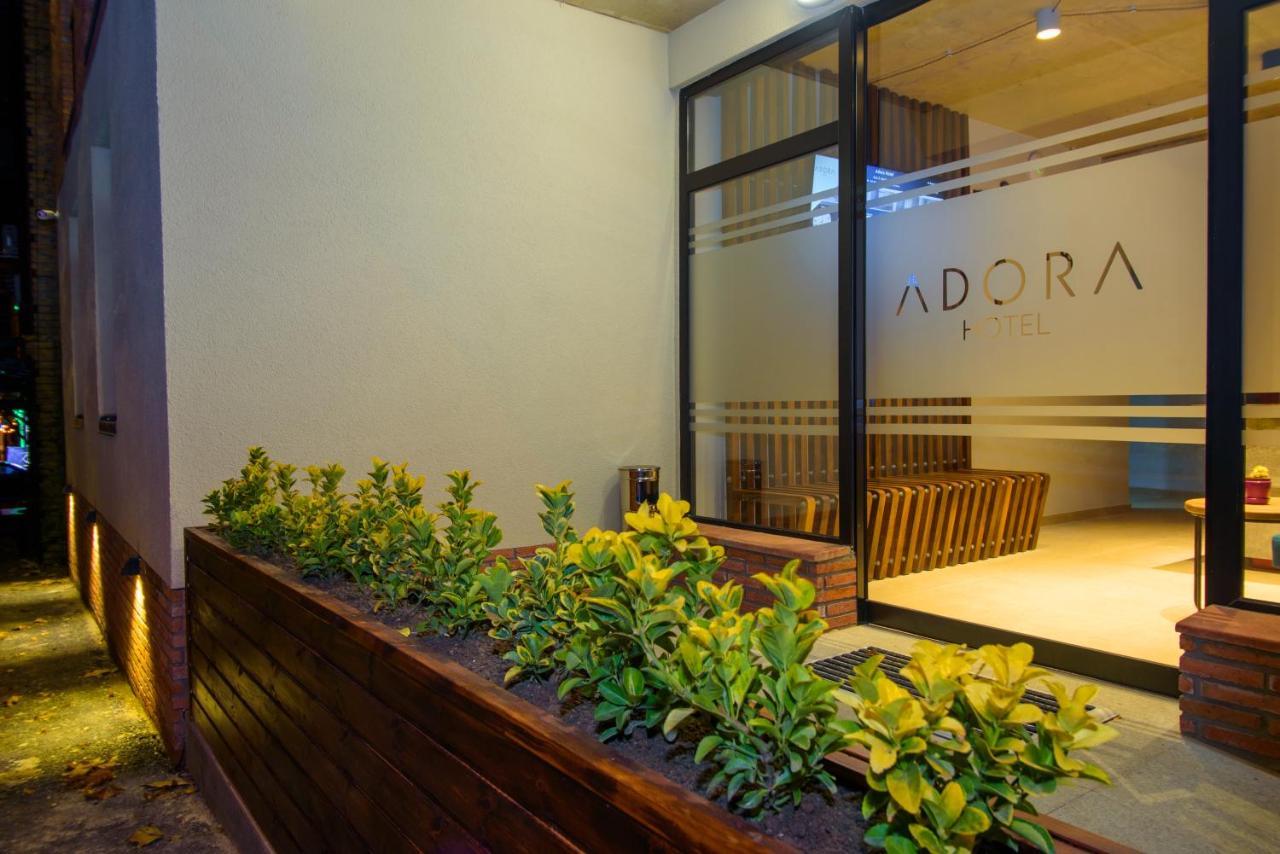 טביליסי Hotel Adora מראה חיצוני תמונה
