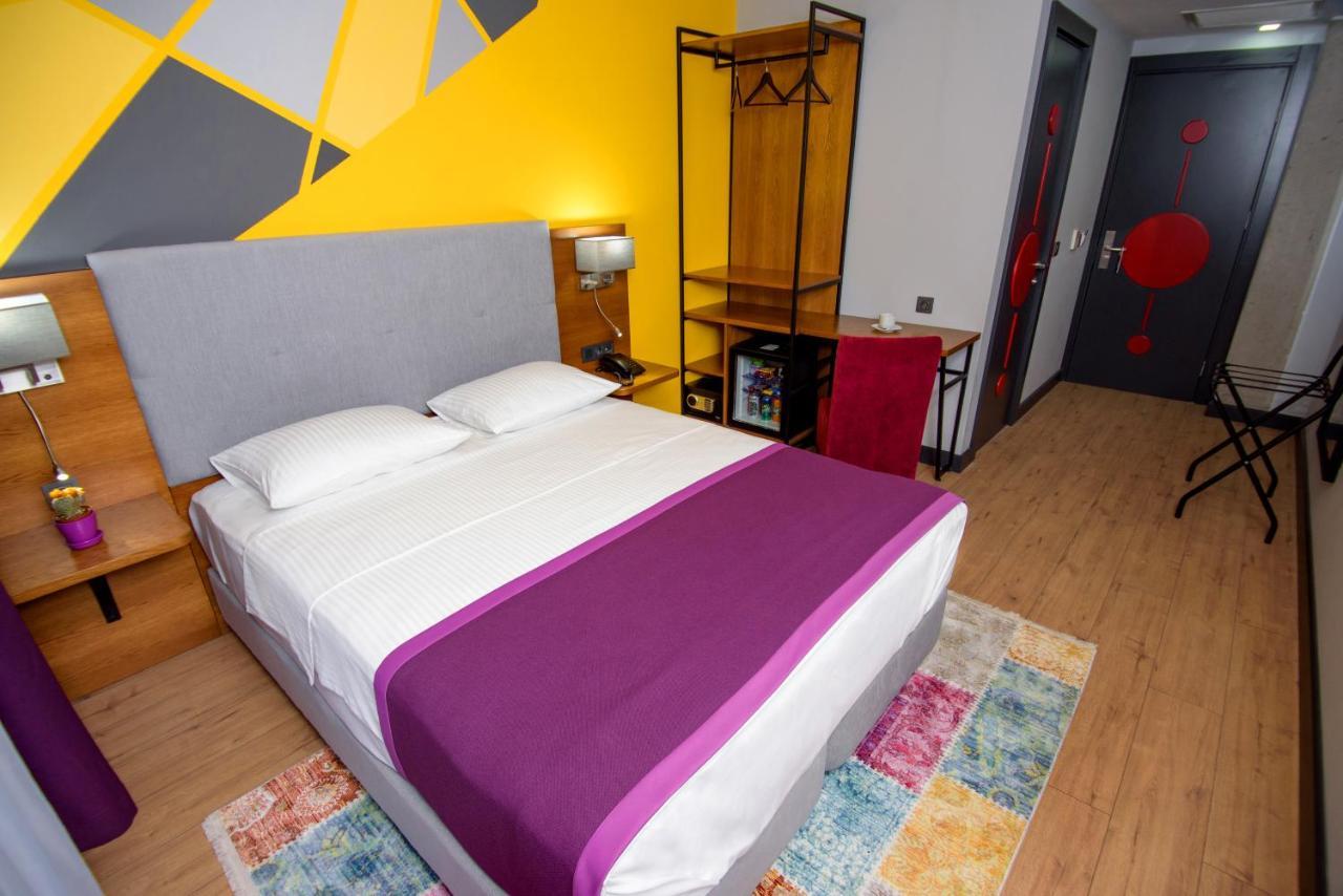 טביליסי Hotel Adora מראה חיצוני תמונה